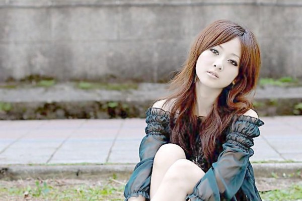 江滩夜色美如画，武汉茶香醉人心